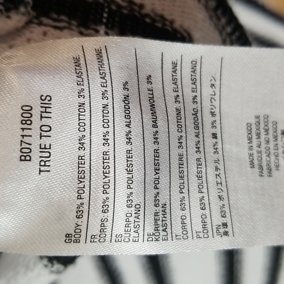 Volcom Long Sleeve Striped Sweater Size Small - Picture 6 of 6